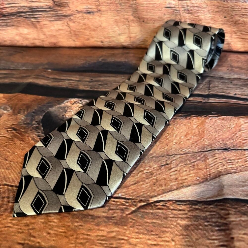 CARLOS DEVENZIA Men's Tie Black Gray Geometric 100% Silk Handmade